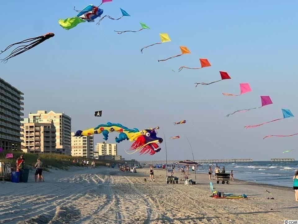 Beautiful Beachfront-Oceanfront First Floor 2Br 2Ba Condo In Cherry Grove, North Myrtle Beach! Renovated With A Fully Equipped Kitchen, 3 Separate Beds, Pool, Private Patio & Steps To The Sand! 외부 사진